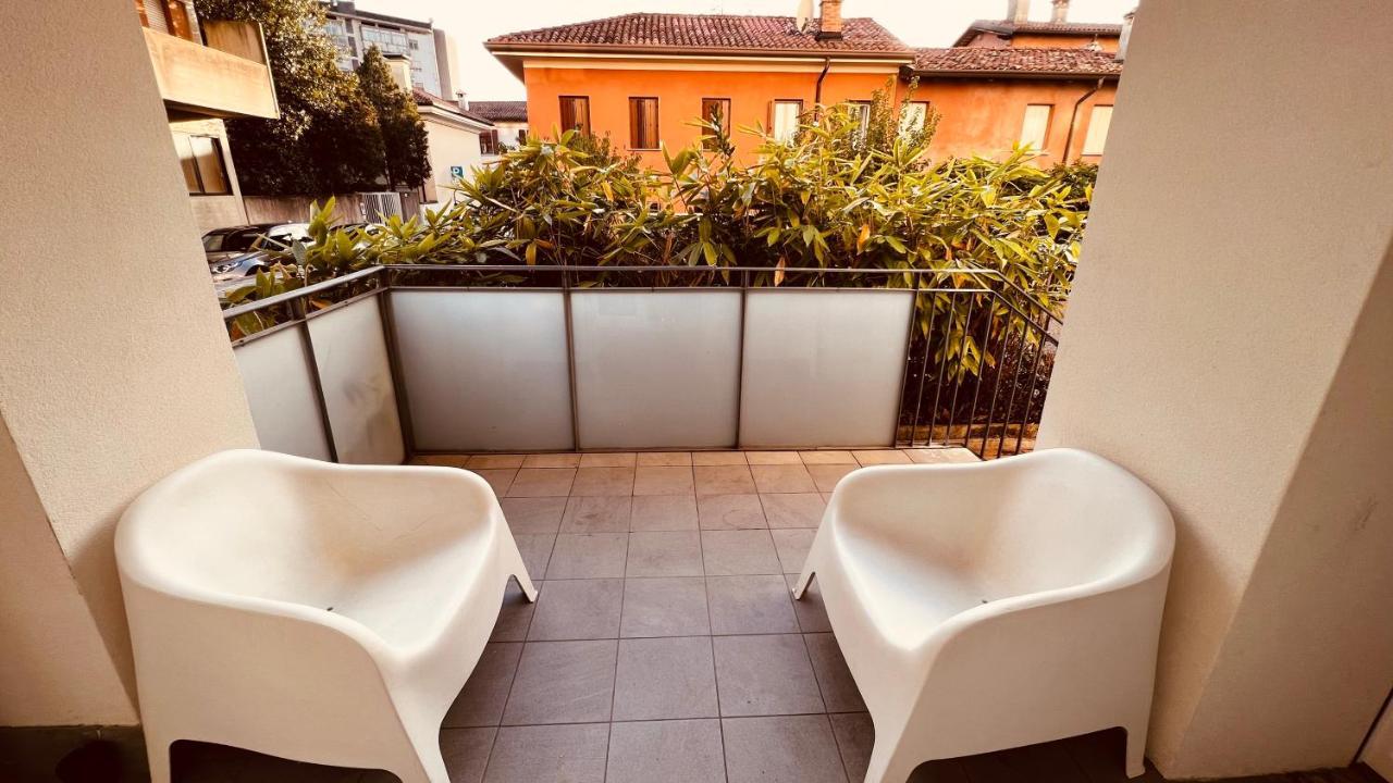 White House Lounge Supreme Apartment Udine Buitenkant foto