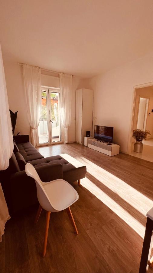 White House Lounge Supreme Apartment Udine Buitenkant foto