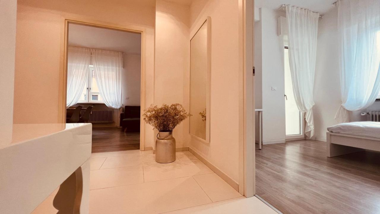 White House Lounge Supreme Apartment Udine Buitenkant foto