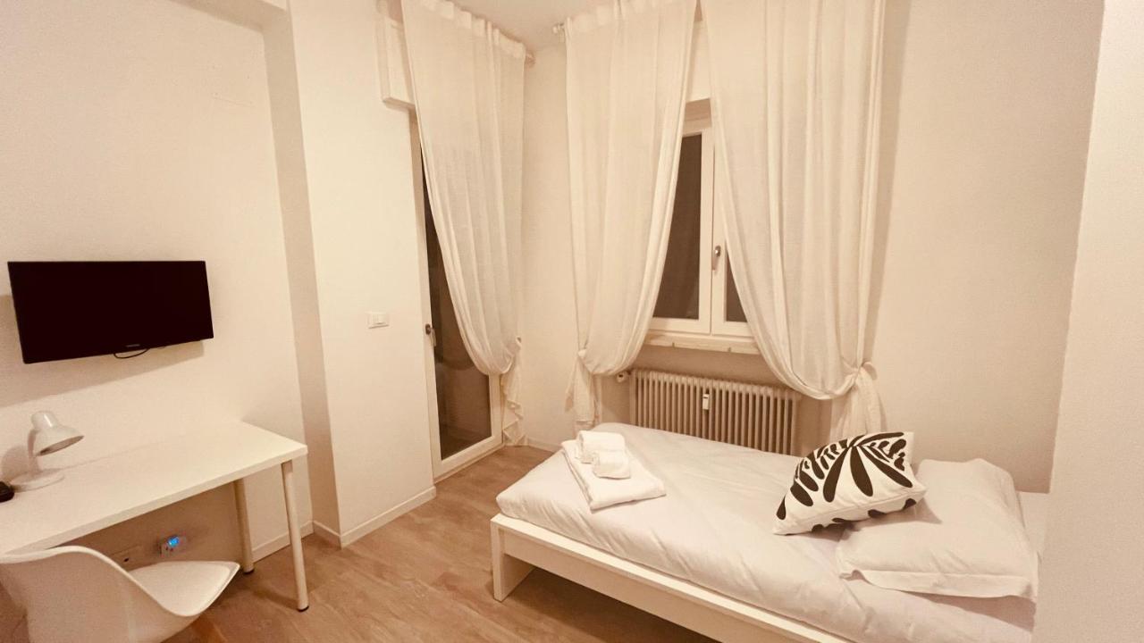 White House Lounge Supreme Apartment Udine Buitenkant foto