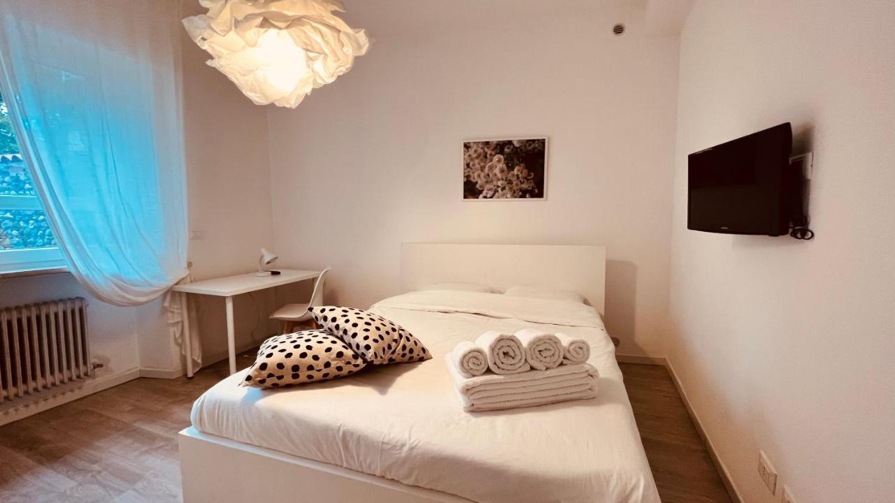 White House Lounge Supreme Apartment Udine Buitenkant foto